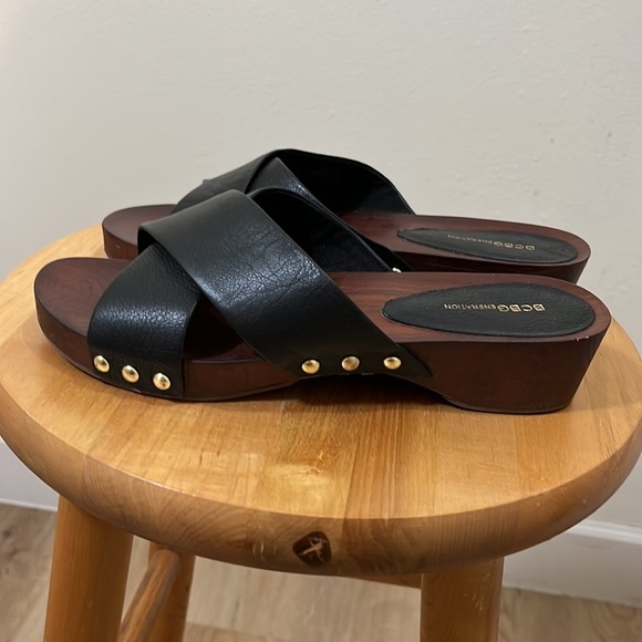 BCBGeneration black leather clog styled sandals. Size 8.5 M - Picture 2 of 7